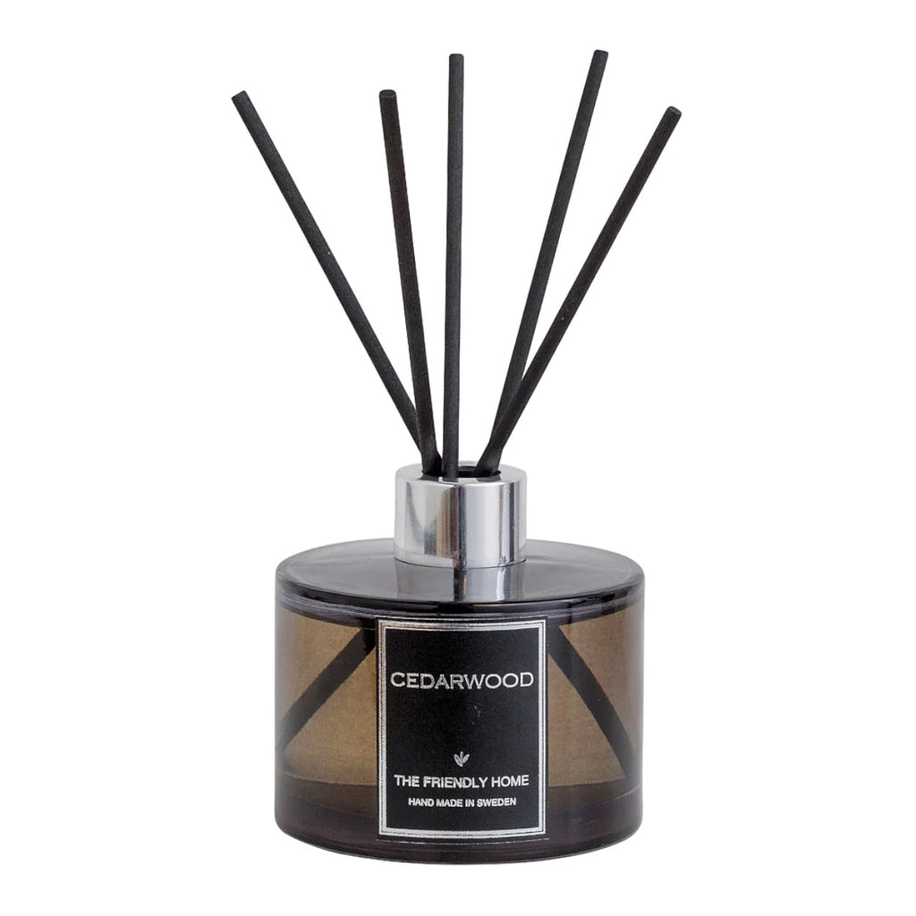 Cedarwood doftpinnar 200 ml – ceder, amber & jasmin